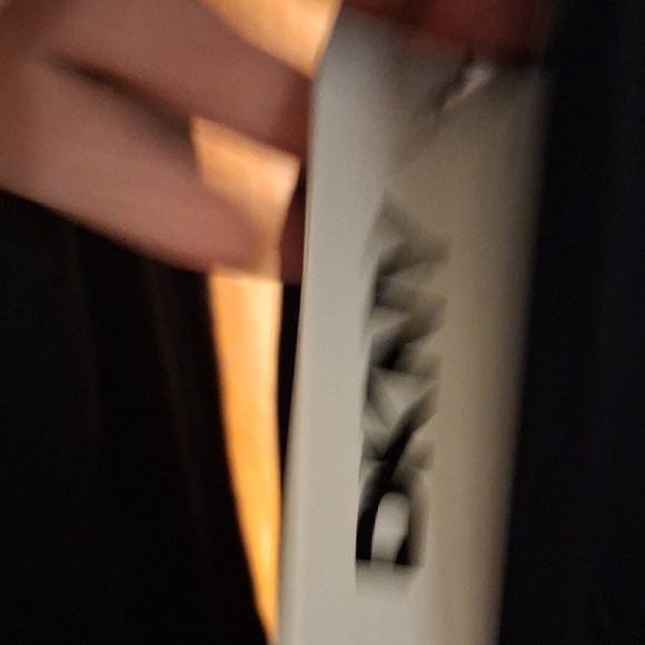 DKNY Men’s Dark Navy Crew Neck Short Sleeve Tee - Picture 9 of 9